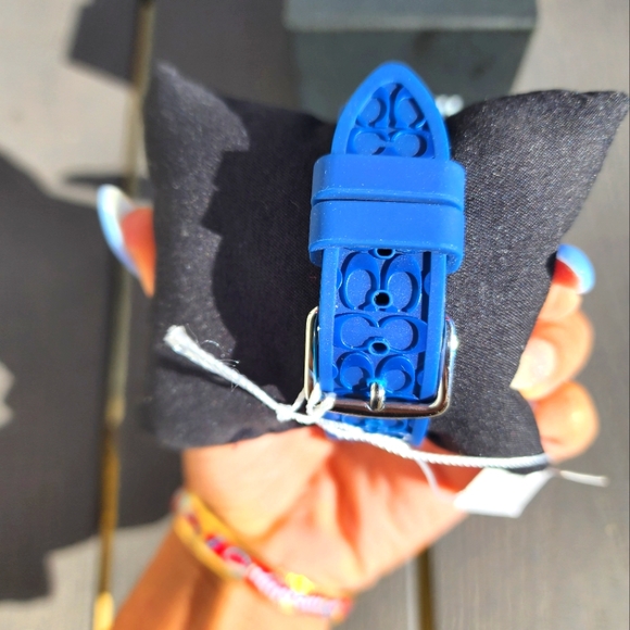 SOLD! NWT & BOX  Unisex Coach Watch - Picture 5 of 8